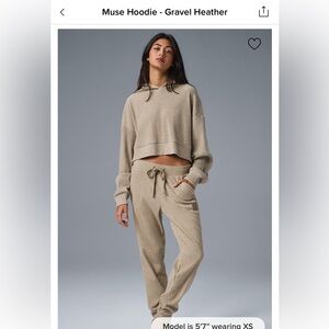 size medium alo yoga muse hoodie